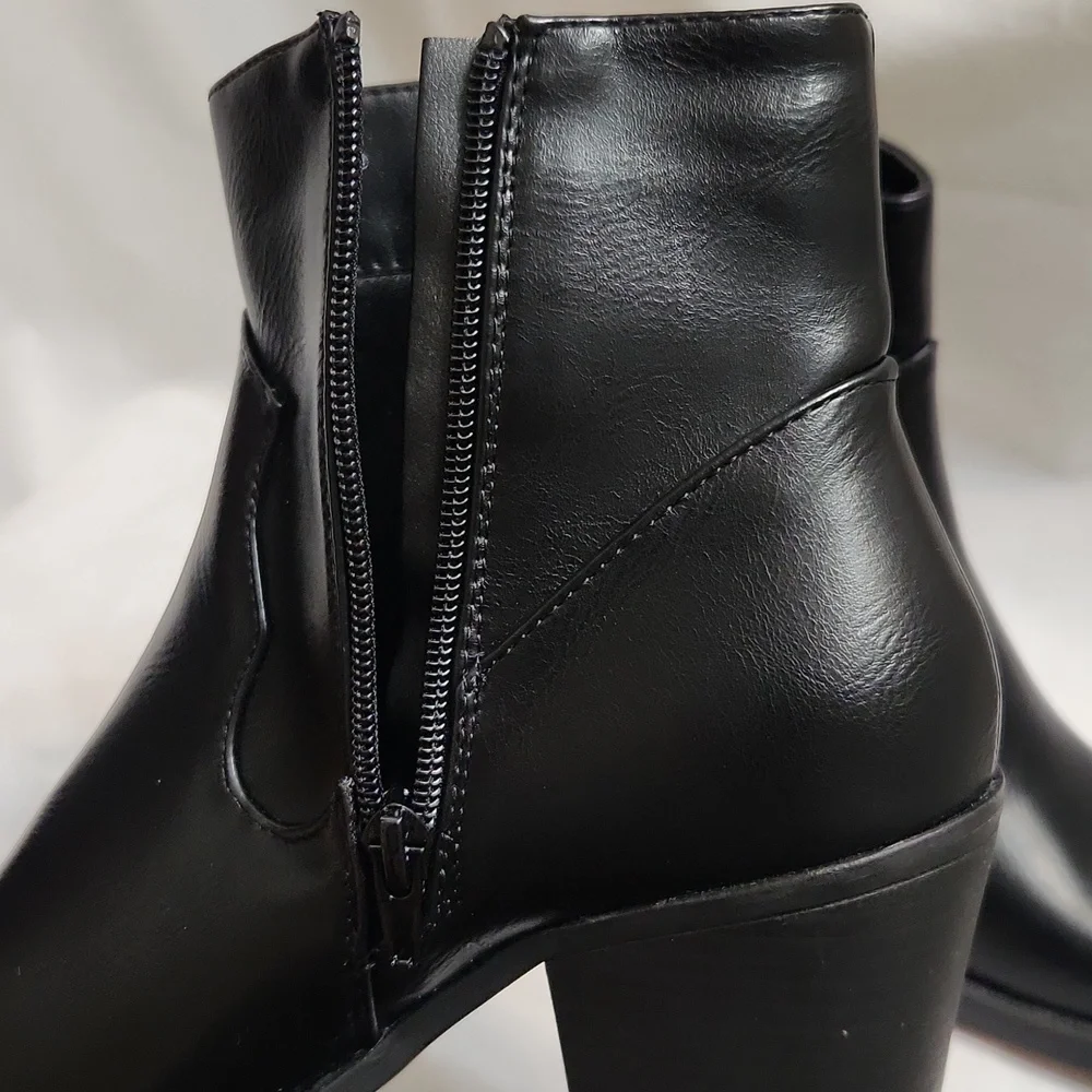 Truffle Collection Black Silver Western Steel Toe Ankle Boots (W Size 38)
